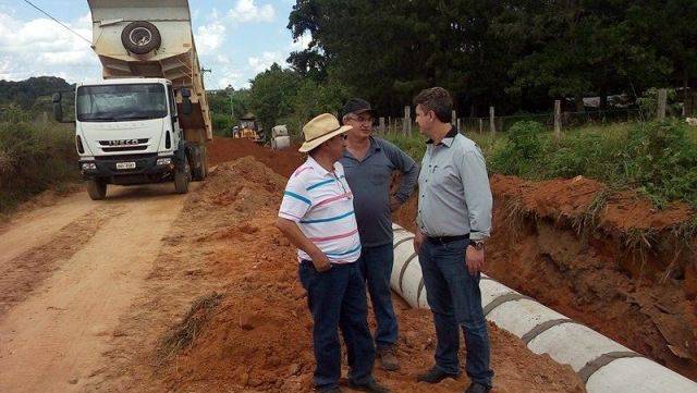 Após “faxina”, Rover promete recuperar iluminação e começar obras de pavimentação