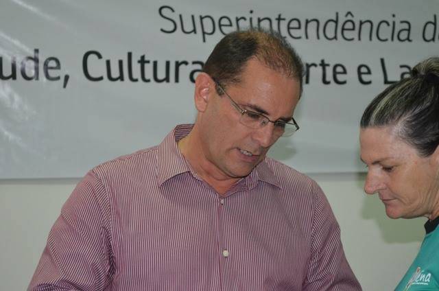 Vice-governador de Rondônia entrega material esportivo a associações do Cone Sul