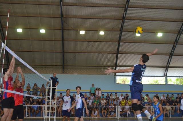 Vilhena conquista títulos em todas as categorias da Copa AVV de Voleibol