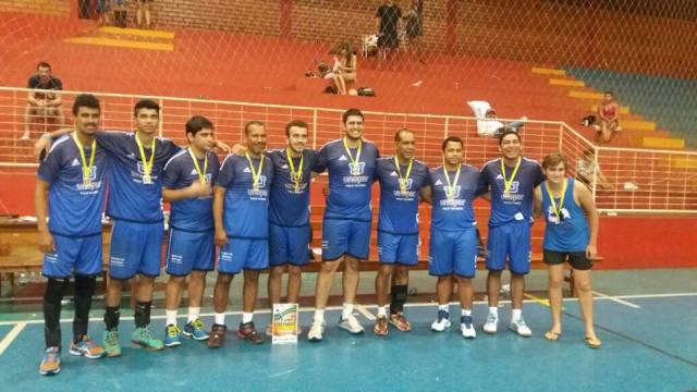  Unopar/Mecânica do Valdo conquista torneio de voleibol em Juína-MT