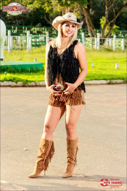 Jéssica Santos: locutora de rádio é um das candidatas a Rainha da Expovil 2016