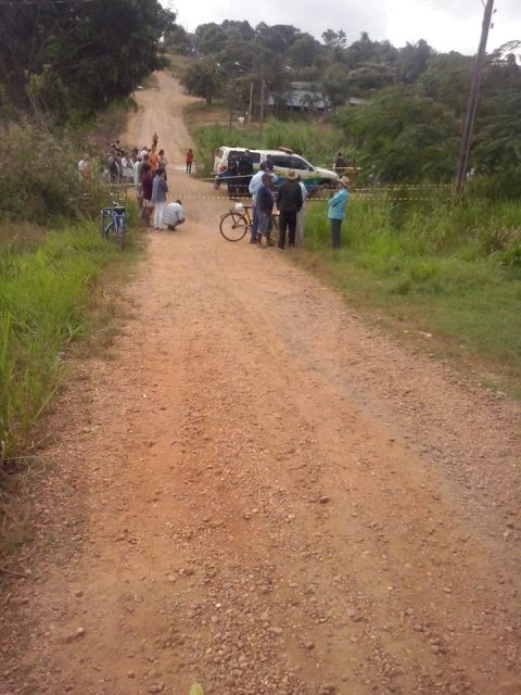 Em Colorado do Oeste, mulher encontra corpo do filho assassinado a facadas