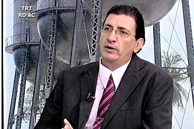 JUIZ LÉO FACHIN É PUNIDO COM APOSENTADORIA COMPULSÓRIA (1)