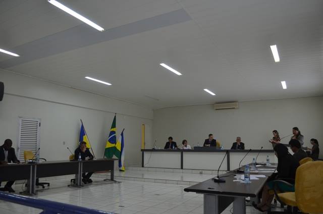 Câmara aprova retirada de dinheiro da Educação para pagamento de energia em Vilhena