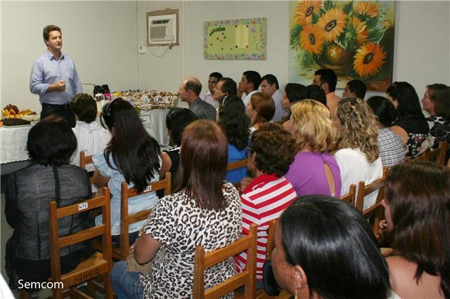 PROFESSORES MUNICIPAIS TERÃO AUMENTO DE 10%