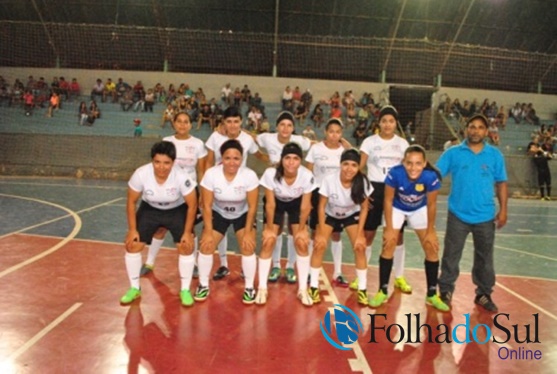  Dezoito gols foram marcados ontem na abertura do Campeonato Municipal de Futsal 2016