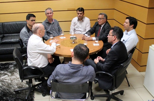 OAB/RO recebe visita institucional de representantes da Reges e da Faculdade Avec de Vilhena