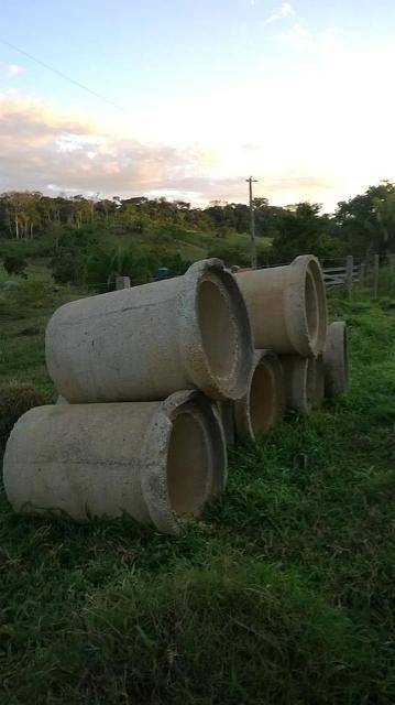 Prefeitura se omite, moradores se unem e pagam conserto de estrada em Corumbiara