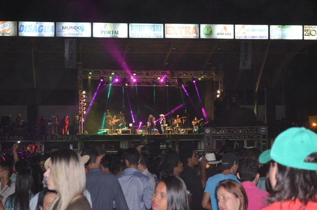  Filhos de Milionário e José Rico emocionam público na terceira noite da 31ª Expovil