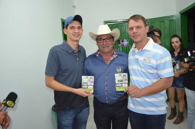Saiu para dois ganhadores o terceiro veículo sorteado na Expovil 2016