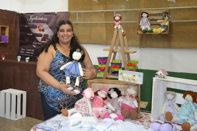 Contrariando prognósticos, boneca negra faz sucesso na Expovil 2016