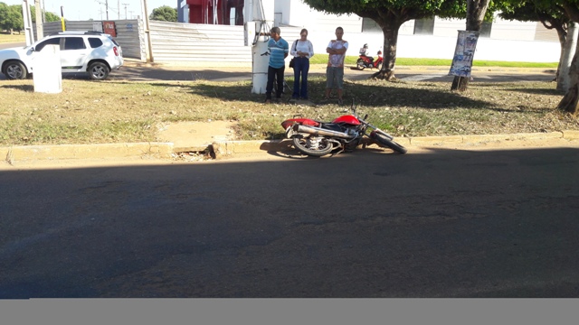 Vilhena: motoqueiro é atropelado e motorista foge sem prestar socorro à vítima