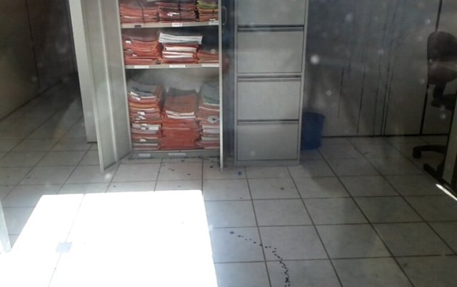 Investigada pela Polícia Civil, prefeitura de Chupinguaia é atacada por vândalos