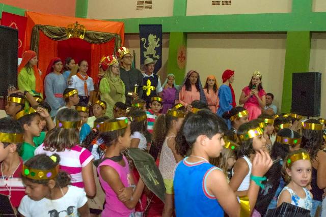  Mais de 140 crianças foram atendidas pelo Projeto Castelos e Coroas da Escola Cristã de Férias 