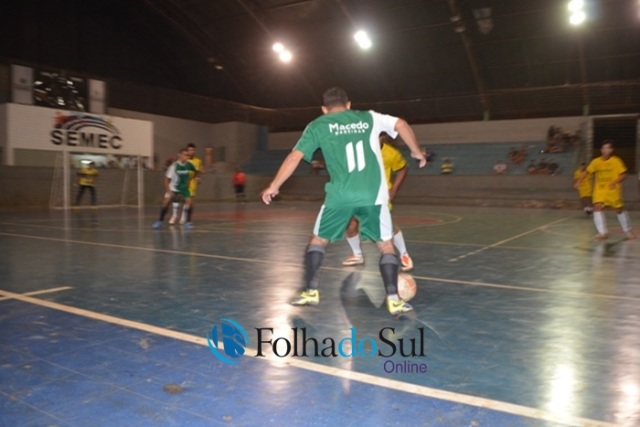 Jorge Teixeira terá uma segunda-feira com jogos pelas três categorias do Municipal de Futsal