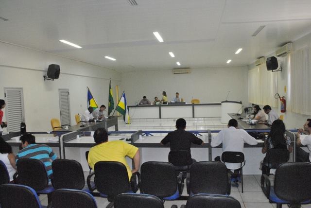 Vereadores aprovam projeto com erro, mas dizem que detalhe não “trava” verba