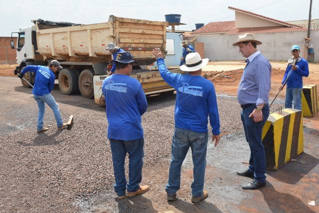 Apesar dos percalços, Rover concluirá mandato com mais asfalto que antecessores juntos