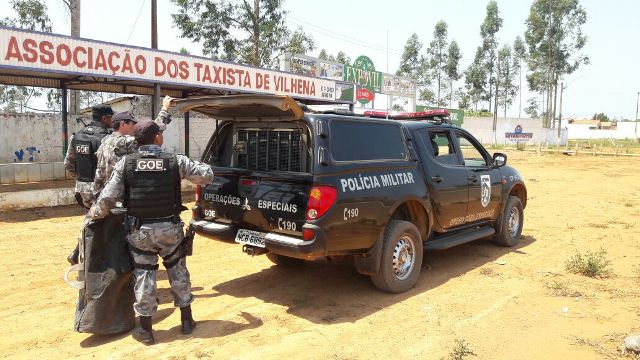 Localizado pela família após 10 anos, morador de rua destrói carro do CAPS em Vilhena