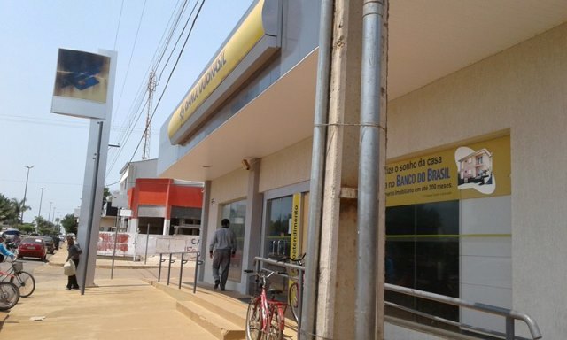 Greve bancária chega com força a Cerejeiras; falta dinheiro em caixas eletrônicos