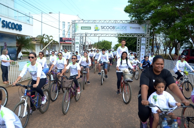 Sicoob Saúde reúne ciclistas em 3 estados; em Vilhena foram mais de 350 participantes