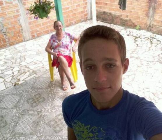 Vestidos de preto, estudantes farão “manifestação silenciosa” contra morte de colega em Vilhena