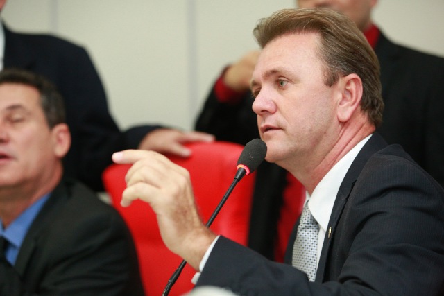 Deputado Luizinho Goebel elogia PM de Rondônia por ser a mais honesta no País