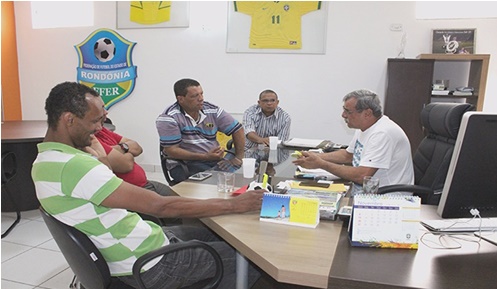    Barcelona acena com interesse de disputar o Estadual de 2017
