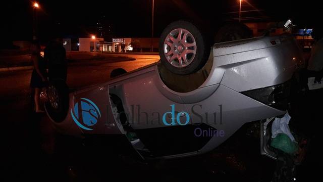 Após capotar carro no trecho urbano da BR 364, em Vilhena, motorista se nega a soprar bafômetro