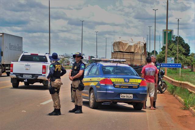 Em Vilhena, PRF já está multando motoristas que circulam com farol apagado na BR 364