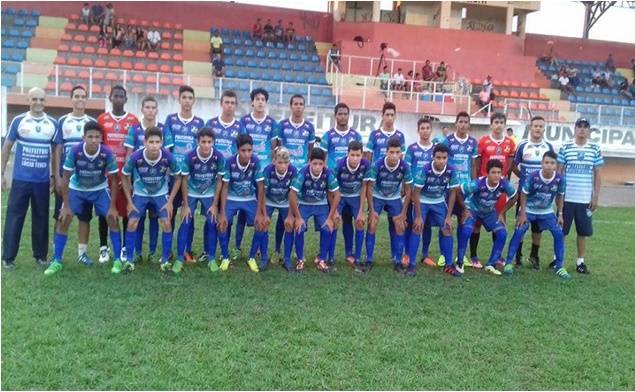Espigão larga na frente na briga pelo título do Estadual Juvenil Sub-17