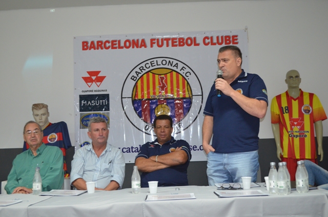 Em coletiva, Barcelona apresenta diretoria e detalha projetos do clube para seu primeiro ano no profissional