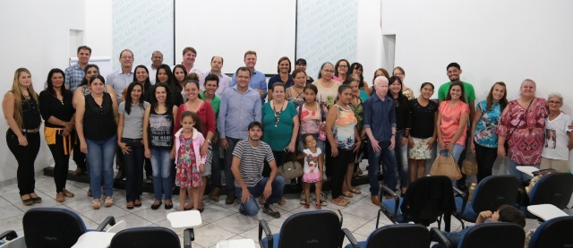 Deputado Luizinho Goebel garante recursos para feira de artesanato em Vilhena
