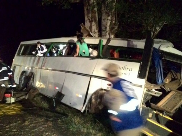 Homens armados trancam BR 174 e roubam passageiros de ônibus que vinha de Juína para Vilhena