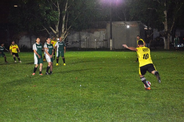 Três jogos abriram na sexta-feira a Copa Macedo Madeiras de Futebol Society Veterano
