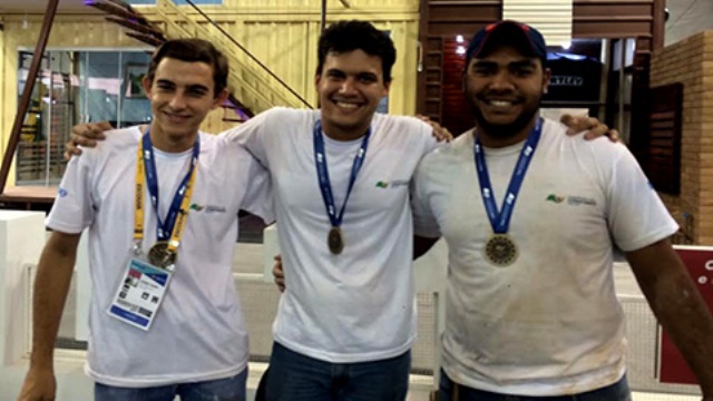 Alunos do Senai de Vilhena conquistam vitória inédita na Olimpíada do conhecimento em Brasília