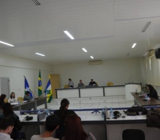 Câmara de Vilhena vota corte do salários de vereadores afastados e caso pode ir parar na justiça