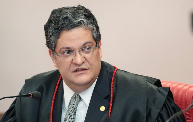 Em despacho, ministro do TSE sinaliza que recurso contra Rosani será julgado antes da diplomação