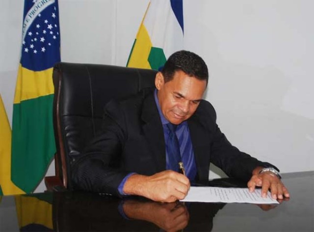 Prefeito interino vai regulamentar estágios em faculdades para melhorar serviço público em Vilhena