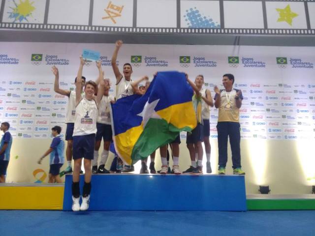 Escola Maria Arlete é ouro no Vôlei Masculino dos Jogos Escolares da Juventude