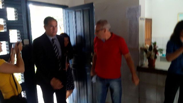 Previsão “otimista” de advogado falha e justiça nega habeas corpus a vereadores vilhenenses