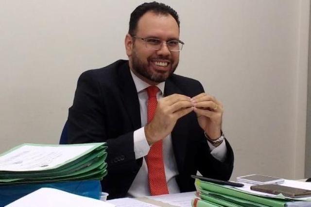 Juiz eleitoral convoca imprensa para esclarecimentos sobre diplomação de vereadores presos