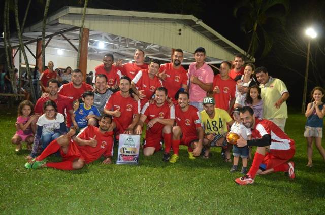 Imobiliária Ecoplan/Orquidário Pai e Filho é campeão da Copa Macedo Madeiras Veterano