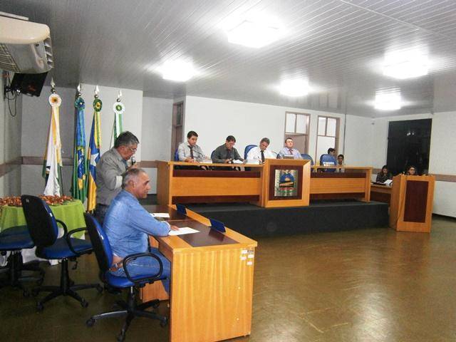 Participando da última sessão, vereadores derrotados fazem discurso de despedida em Cerejeiras