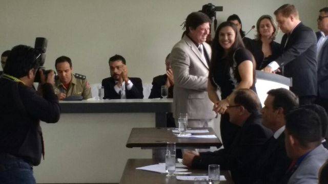 Parentes de prefeita e vice ocupam secretarias em Vilhena; titular da Fazenda veio do Rio