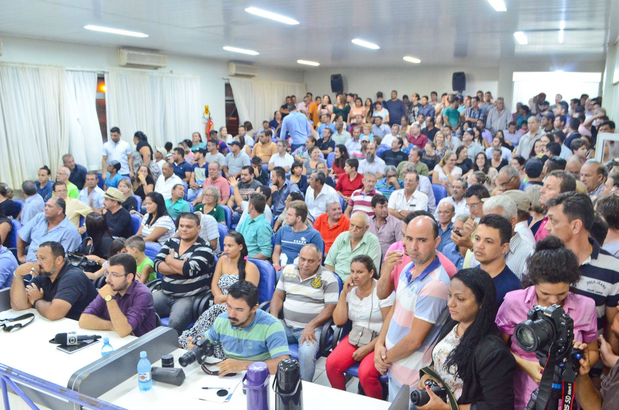Em chapa única, oposição vence e Adilson é eleito presidente da Câmara em Vilhena