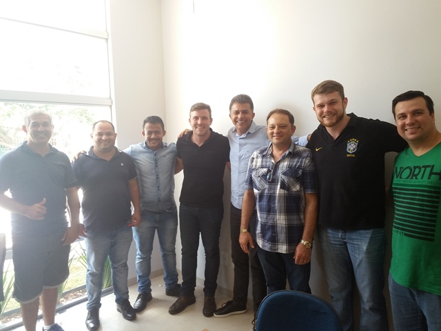 Ex-senador Expedito Júnior visita FOLHA DO SUL e prestigia vereadores aliados em Vilhena