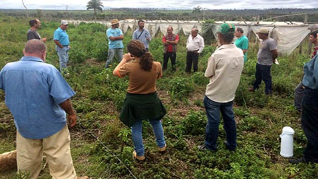 Secretário de Agricultura de Vilhena firma convênio e capacita produtores rurais
