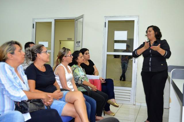 Surdos assistem sessão da Câmara Municipal de Vilhena com ajuda de tradutores voluntários