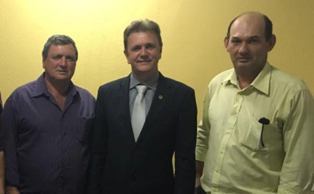 Goebel libera recurso para recapeamento de asfalto urbano na cidade de Pimenteiras