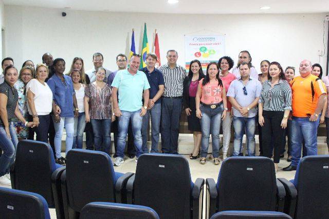 Médicos cubanos se despedem do Cone Sul; vilhenenses usuários dos postos de saúde protestam